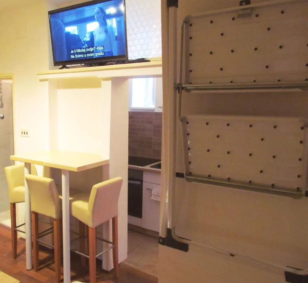 Center Studio Apartment Pula