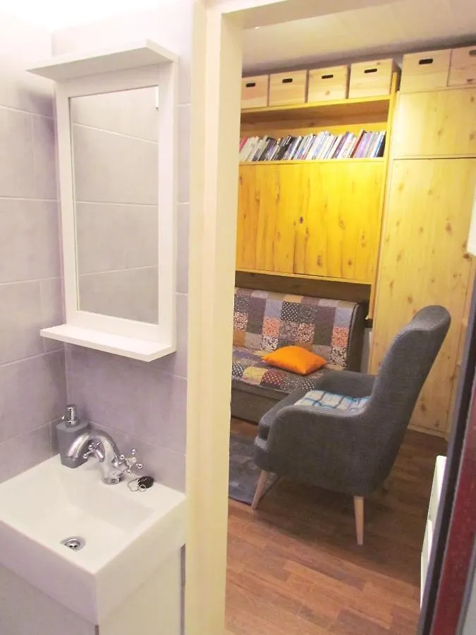Center Studio Apartment Pula 0*,  Croatia
